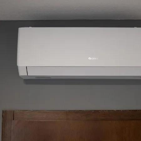 No11 Modern In With Ac And Parking * ブラチスラヴァ