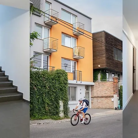 No11 Modern In With Ac And Parking ブラチスラヴァ