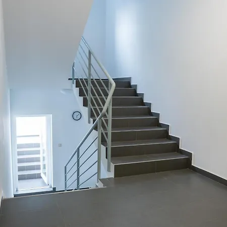 No11 Modern In With Ac And Parking Daire